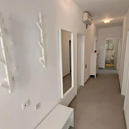 Cedo Apartman