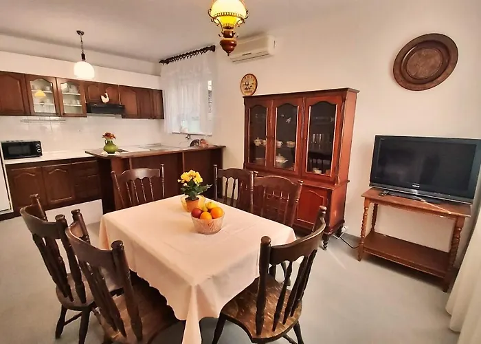 Cedo דירה